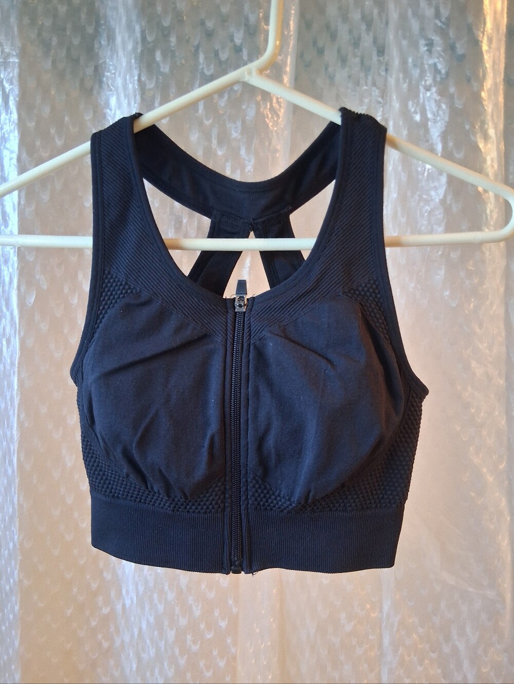 Vina Women’s Front-Zip Sports Bra - Black Size S Preowned